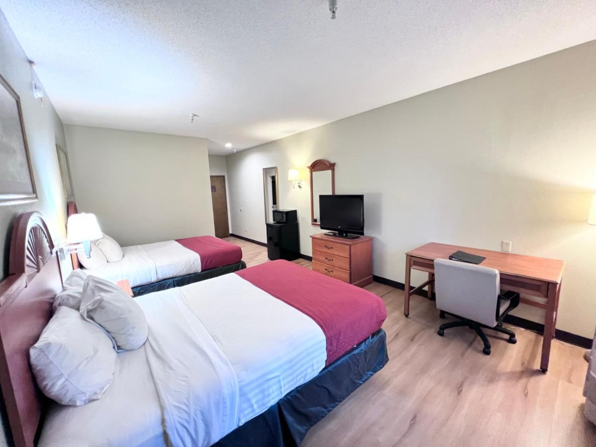 Americas Best Value Inn Wiggins Exteriör bild